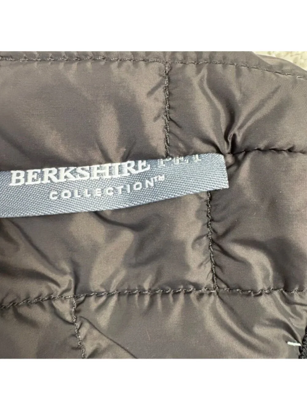Berkshire Pet Collection Dog Coat Medium New Fleece Lined Black Quilted